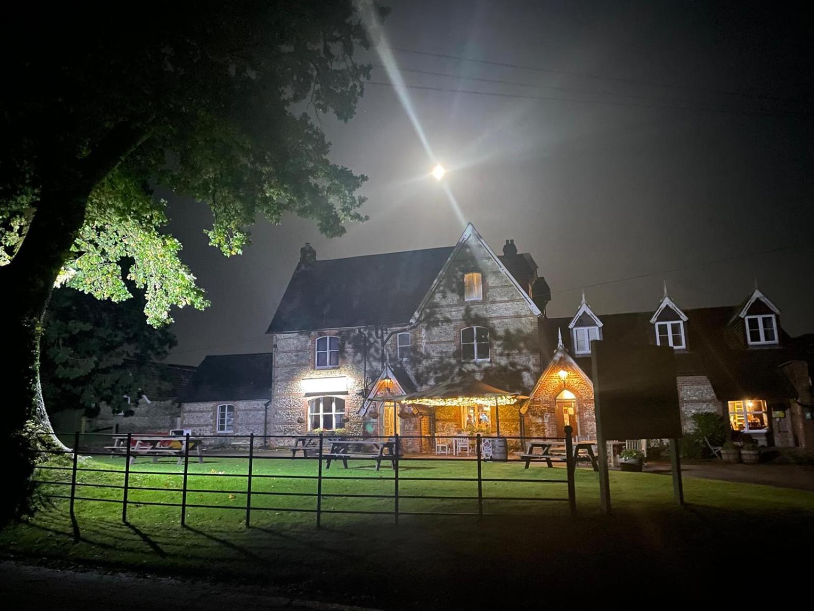 The Fox Inn Ansty  Luaran gambar